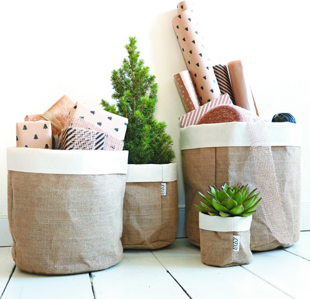 Jute bag with linen edge plants and gifts brochure page 22